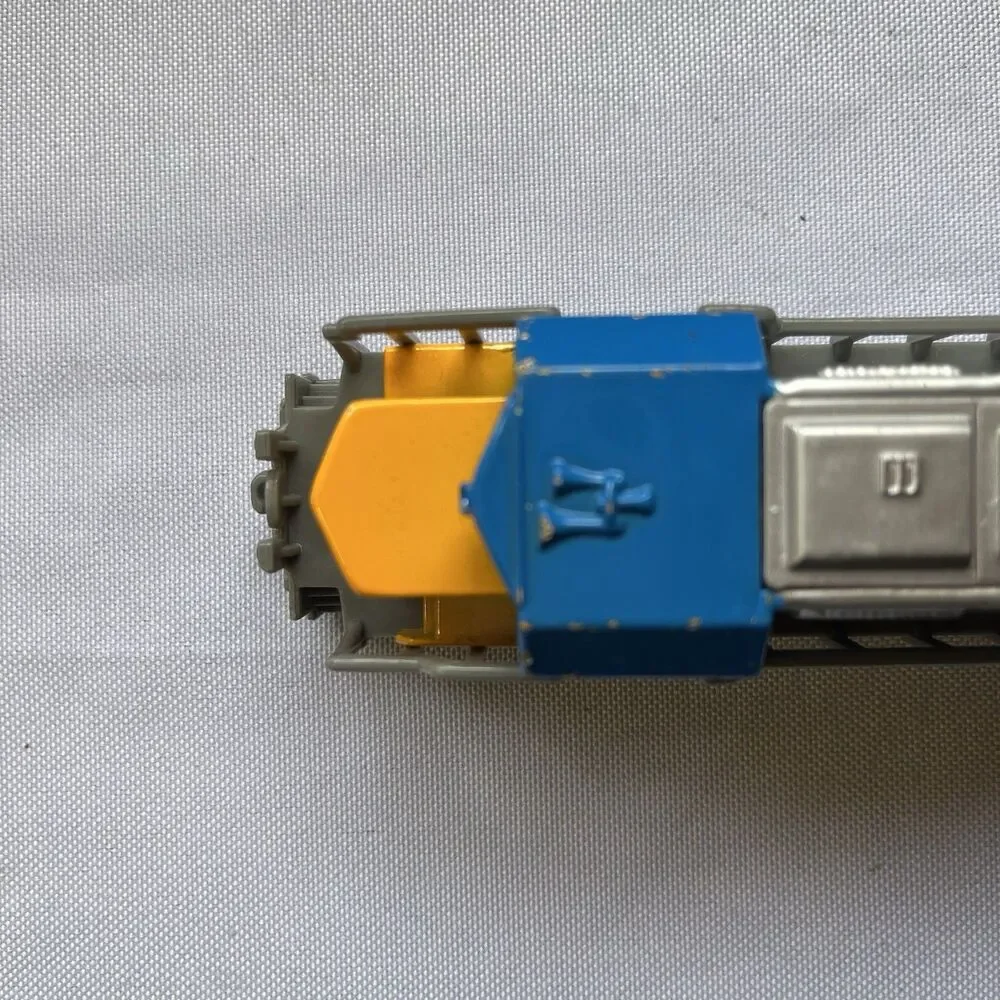 Freight Locomotive Pull Back Power Blue,Yellow & Silver #1872 NY &IL  Die Cast